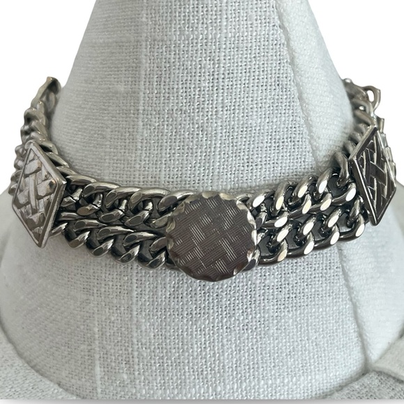 Silver Tome Clasp Bracelet Circle and Square Medallions - Picture 2 of 6